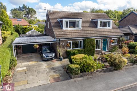 4 bed property, in Millway, £750,000