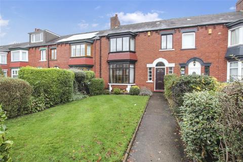 3 bed property, in Thornfield Road, £210,000