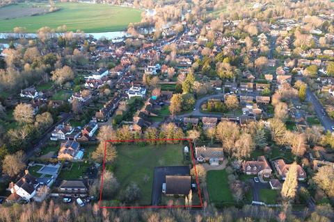 Land, in Braybrooke Road, £1,750,000