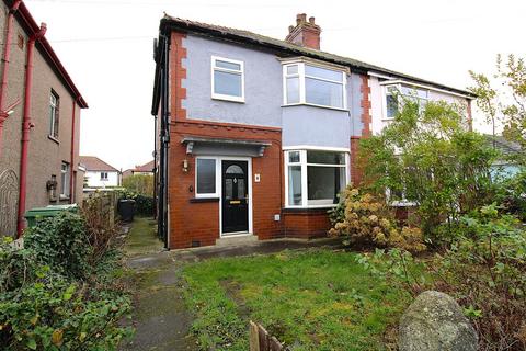 3 bed property, in Meadow Avenue, £109,950