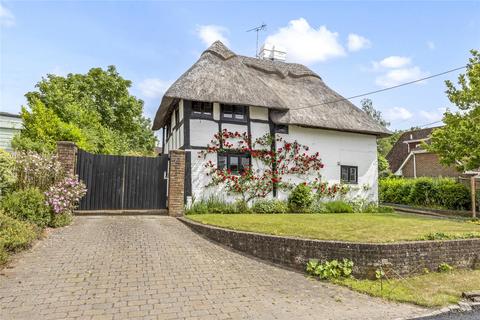 4 bed property, in Lodge Lane, £850,000