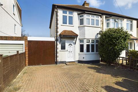 3 bed property, in Cottimore Lane, £580,000