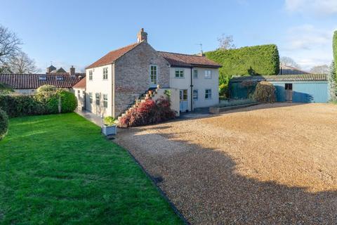 5 bed property, in Carlton Husthwaite, £995,000