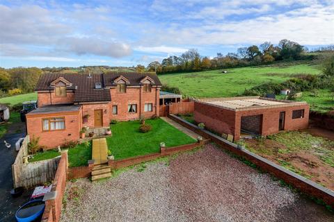 4 bed property, in Exmouth Road, £550,000
