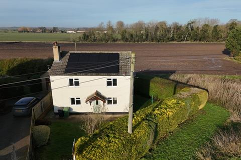 3 bed property, in Engine Road, £250,000