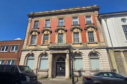 1 bed property, in Cambrian Place, £50,000