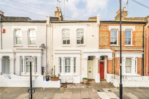 1 bed property, in Goldsboro Road, £425,000