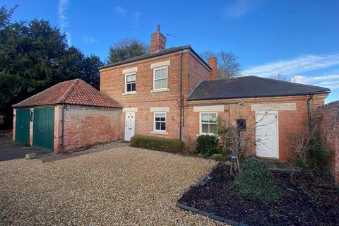 2 bed property, in Gainsborough Road, £375,000