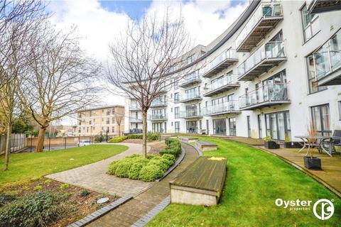 2 bed property, in 1 Friern Barnet Road, £350,000