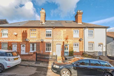 3 bed property, in Carlos Street, £550,000