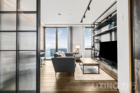 1 bed property, in Stage Apartments, £525,000