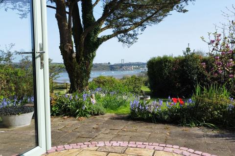 5 bed property, in Saltash, £950,000