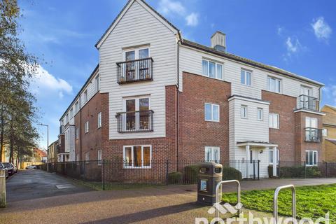 1 bed property, in Sir Henry Brackenbury Road, £145,000