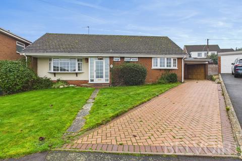 3 bed property, in Church Meadow, £350,000
