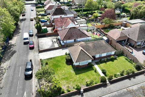3 bed property, in Elm Grove, £475,000