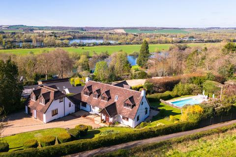 5 bed property, in Stonehouse Lane, £2,000,000