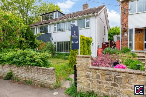 4 bed property, in Broad Street, £365,000