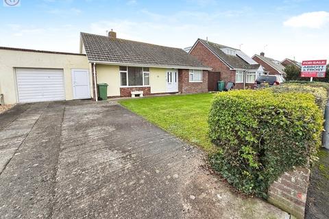3 bed property, in Ash Tree Road, £310,000