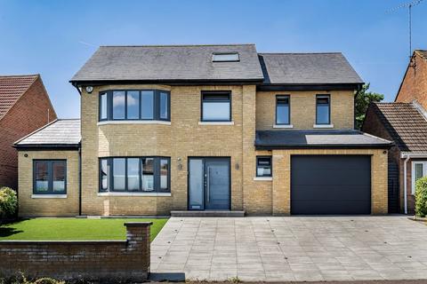 4 bed property, in Homewood Avenue, £1,300,000