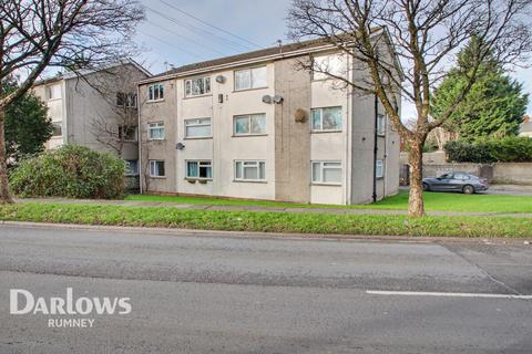 2 bed property, in New Road, £110,000