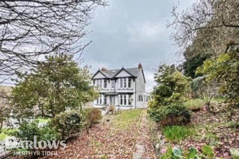 3 bed property, in Farm Road, £420,000