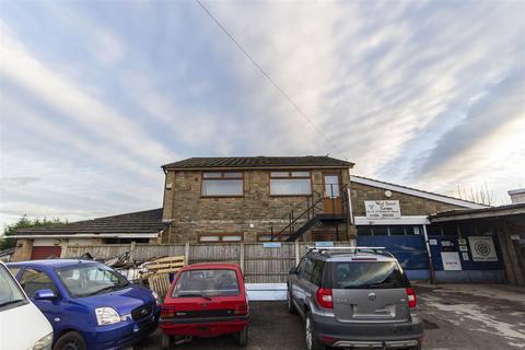 1 bed property, in Ward Street, £225,000
