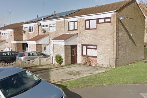 4 bed property, in Bassett Croft, £325,000