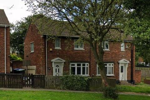 2 bed property, in 78 Edenhill Road, £58,000