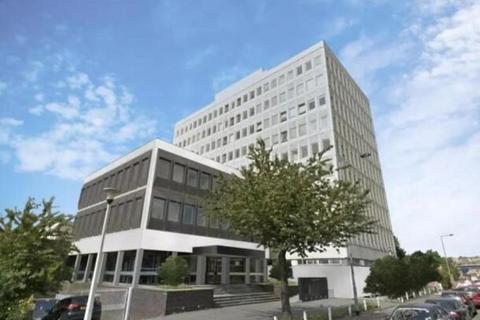 Studio, in 317 Colonnade, £8,000