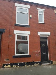 2 bed property, in County Street, £149,950
