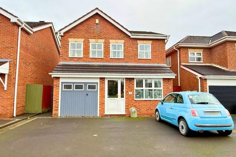 3 bed property, in Fairburn Crescent, £320,000