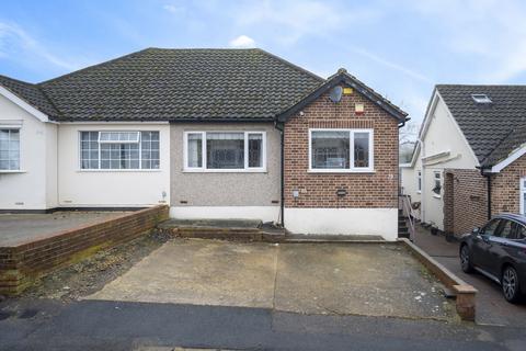 2 bed property, in Beverley Rise, £400,000