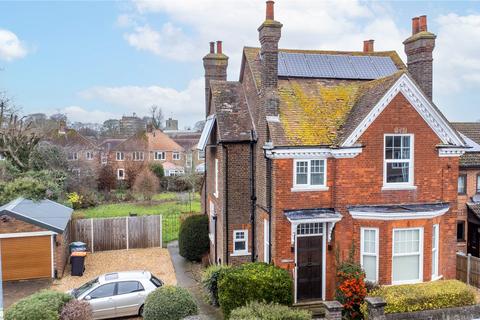 4 bed property, in Lovers Walk, £650,000
