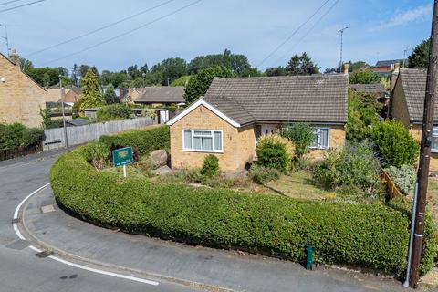3 bed property, in Fairway, £425,000