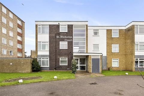 1 bed property, in Penstone Park, £175,000