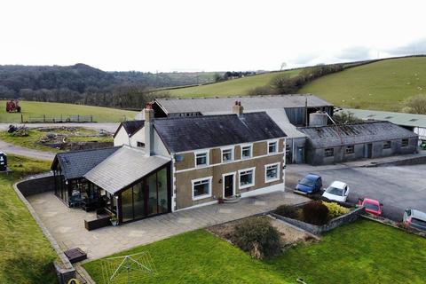 5 bed property, in Croesyceiliog, £900,000