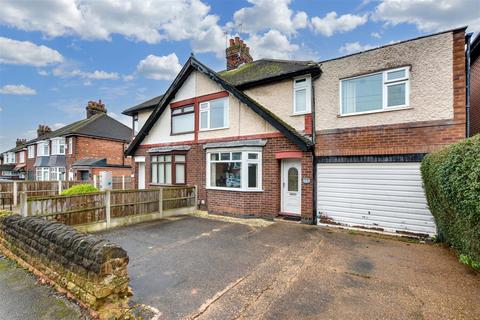 5 bed property, in Ravenswood Road, £200,000