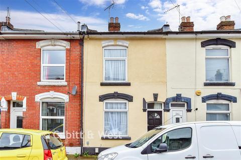 2 bed property, in Emsworth Road, £189,000