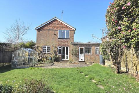 3 bed property, in Munnion Road, £550,000