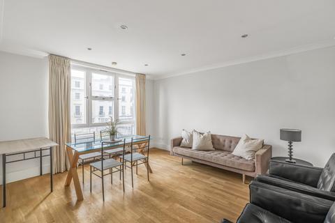 2 bed property, in Belgravia Court, £825,000