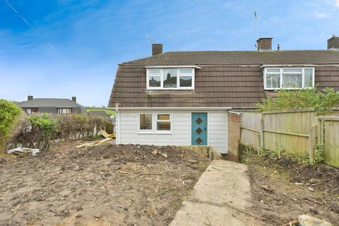 3 bed property, in Houldsworth Drive, £150,000