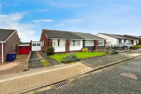 3 bed property, in Chudleigh Gardens, £165,000
