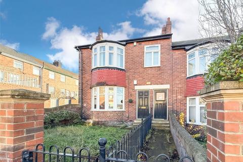 3 bed property, in Watt Street, £75,000
