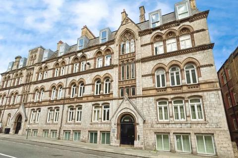 Studio, in Crosshall Street, £65,000