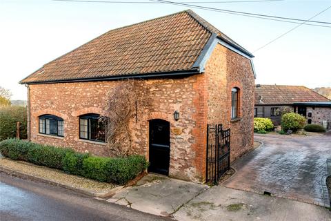 3 bed property, in Plainsfield, £560,000