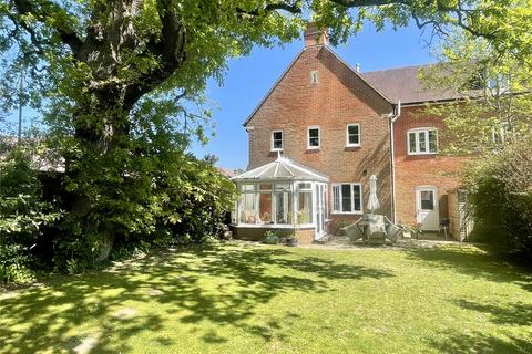 4 bed property, in Moggs Mead, £695,000