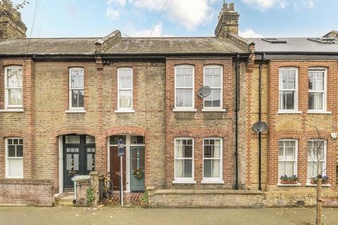2 bed property, in Gambetta Street, £675,000
