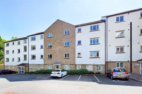 2 bed property, in Stonegate Park, £65,000