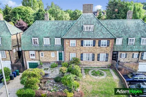 5 bed property, in Lyttelton Road, £1,500,000