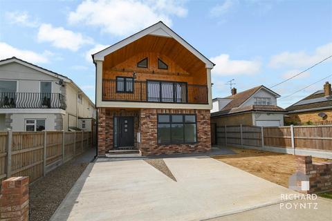 4 bed property, in Park Road, £780,000